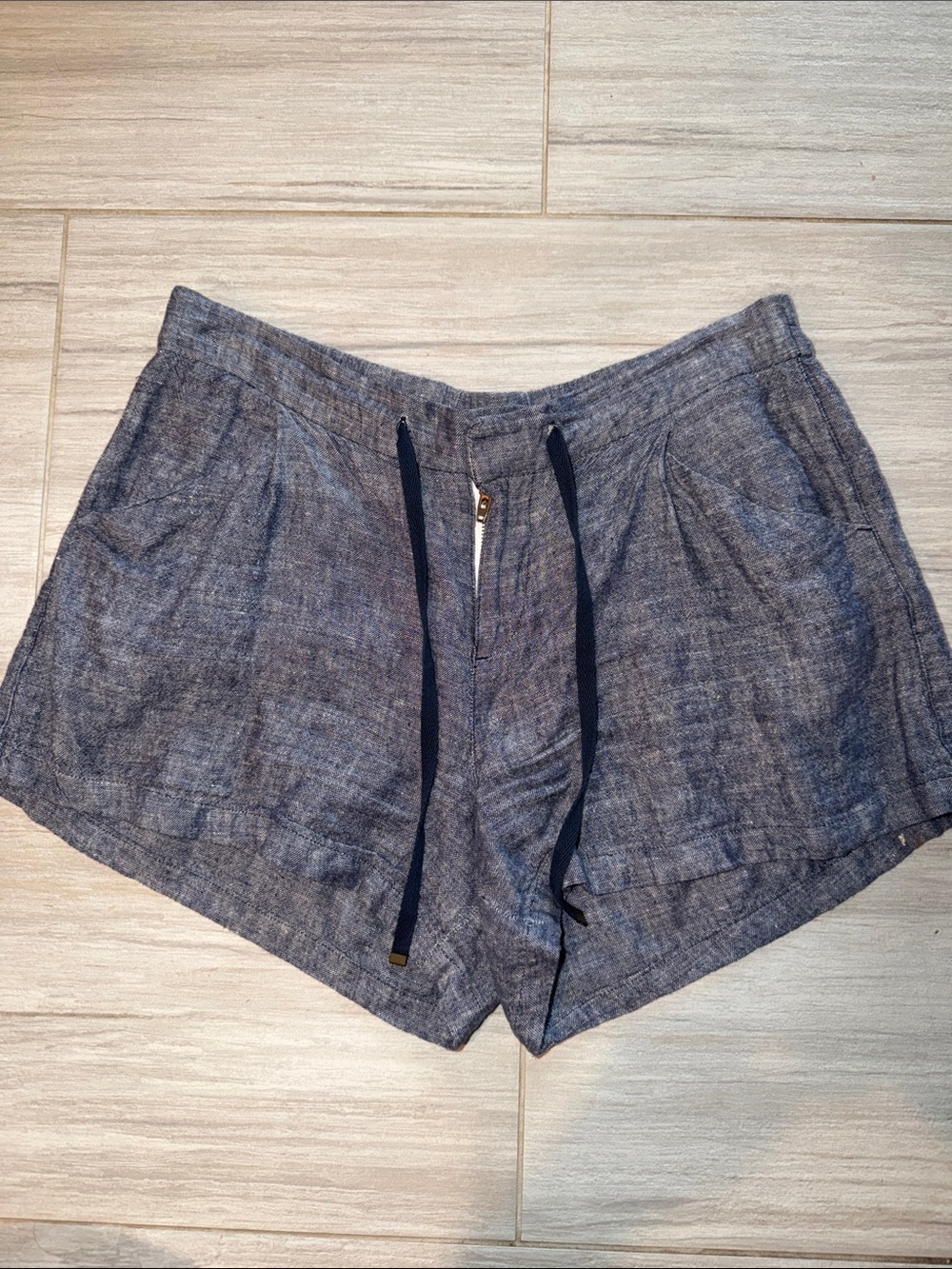 Faux blue denim Old Navy linen shorts size 8 drawstring elastic waistband